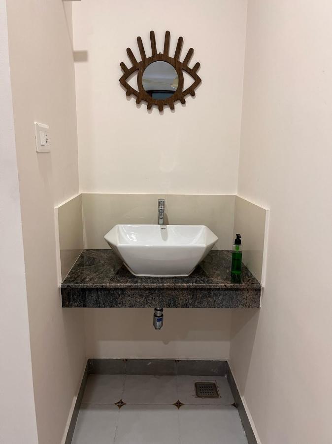 ホテル Casa Mel ポンディシェリ エクステリア 写真